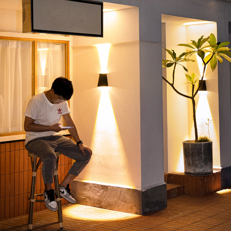 Lámpara de pared solar impermeable para pasillo al aire libre