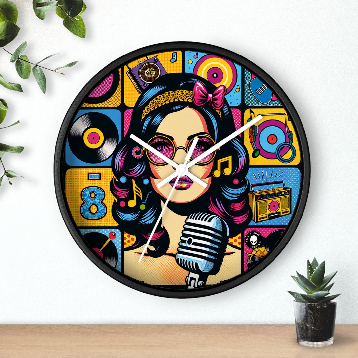 "Celebrando la iconografía pop: un retrato retrospectivo" - The Alien Wall Clock Pop Art