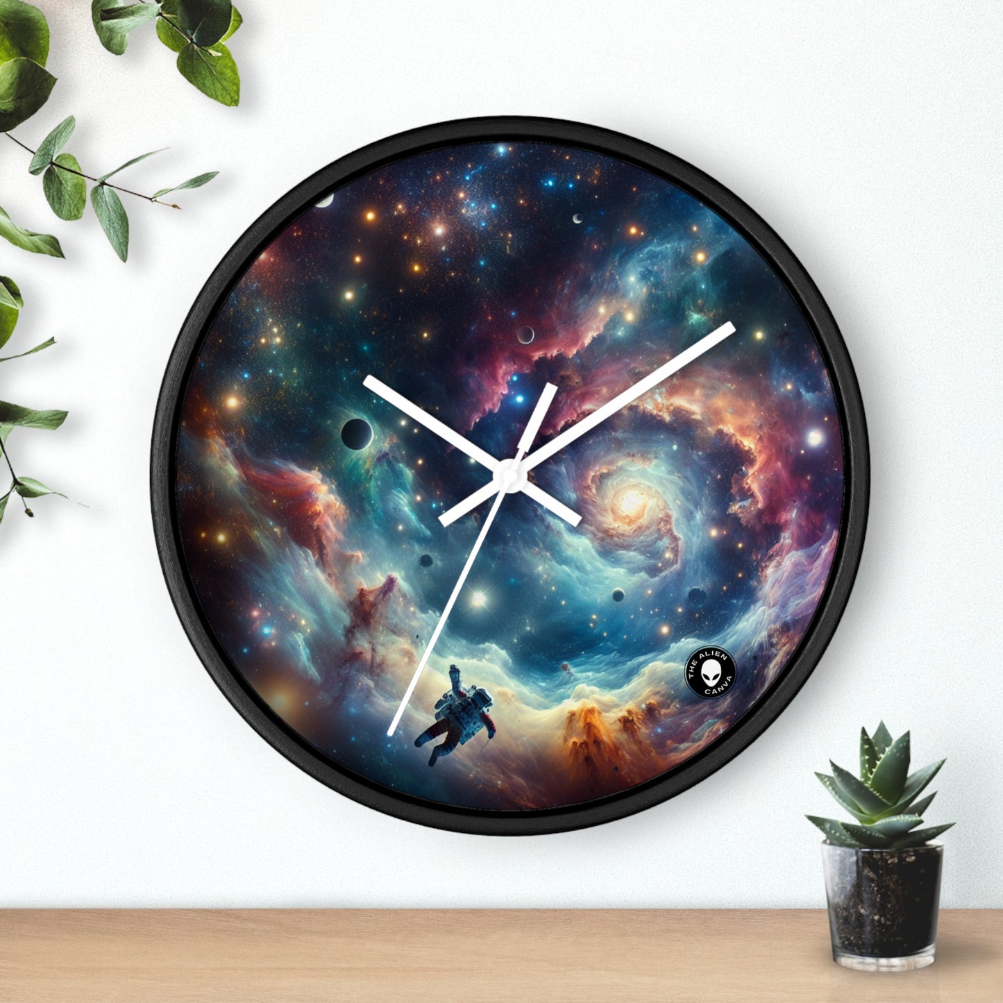 "Galactic Explorer": el reloj de pared extraterrestre