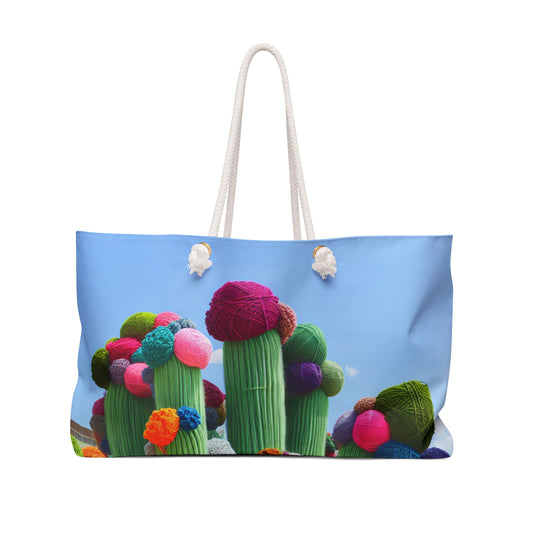 "Cactus remplis de fil dans le ciel" - Le style Alien Weekender Bag Yarn Bombing (Fiber Art)