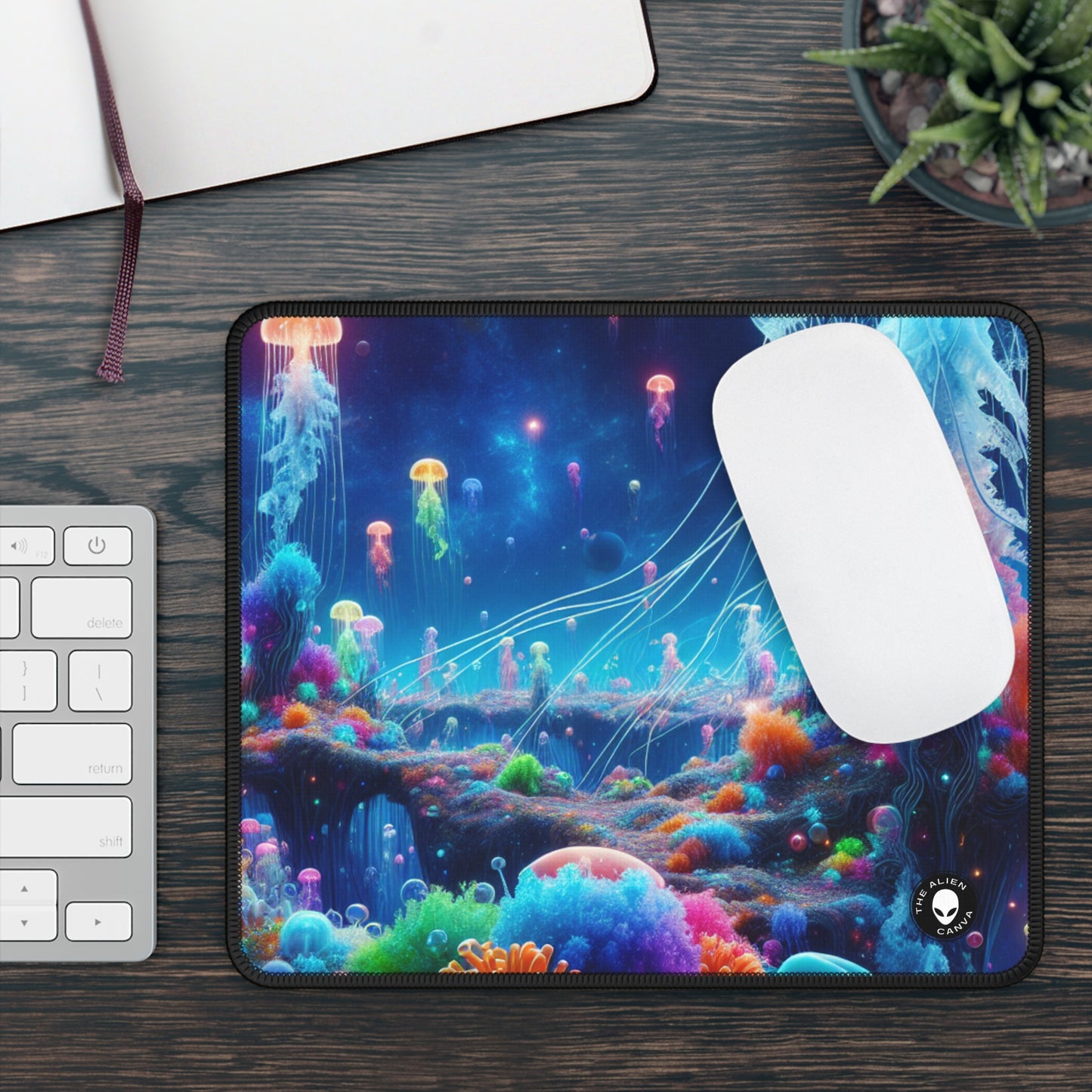 "Neon Jellyfish Fantasia : Une odyssée sous-marine surréaliste" - Le tapis de souris de jeu Alien