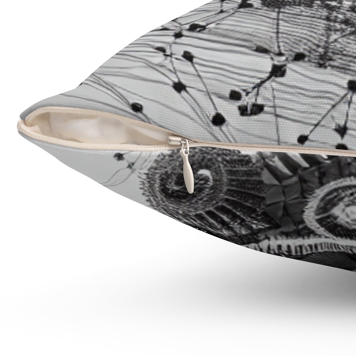 "Sérénité en vol : une sculpture aviaire cinétique" - La sculpture cinétique d'oreiller carré en polyester filé Alien
