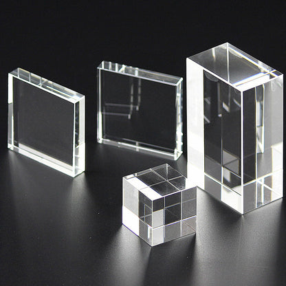 Cube en verre de cristal transparent Cube de cristal d'embryon blanc