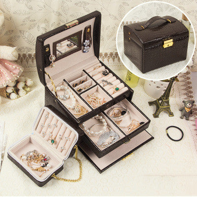 Necklace and bracelet storage box