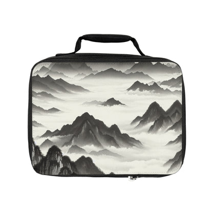 "Misty Peaks in the Fog" - Estilo de pintura con lavado de tinta de la bolsa de almuerzo alienígena