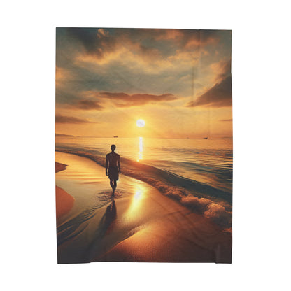 "Une promenade le long de la plage au coucher du soleil" - La couverture en peluche Alien Velveteen style photoréaliste