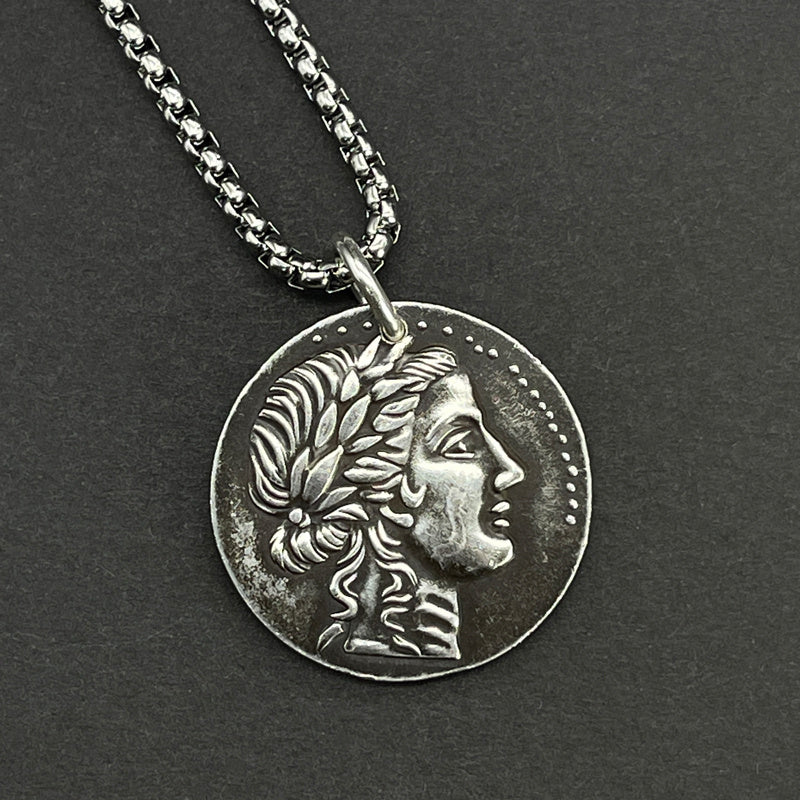 Reproduction de pièces d'argent de bijoux grecs anciens