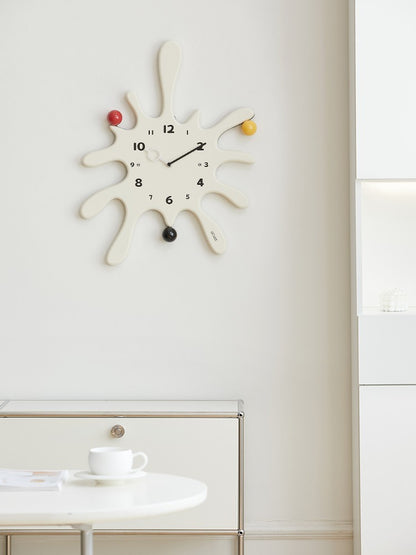 Reloj de pared creativo sin perforaciones de arte simple