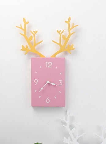 Home Deer Antlers Wooden Art Wall Clock