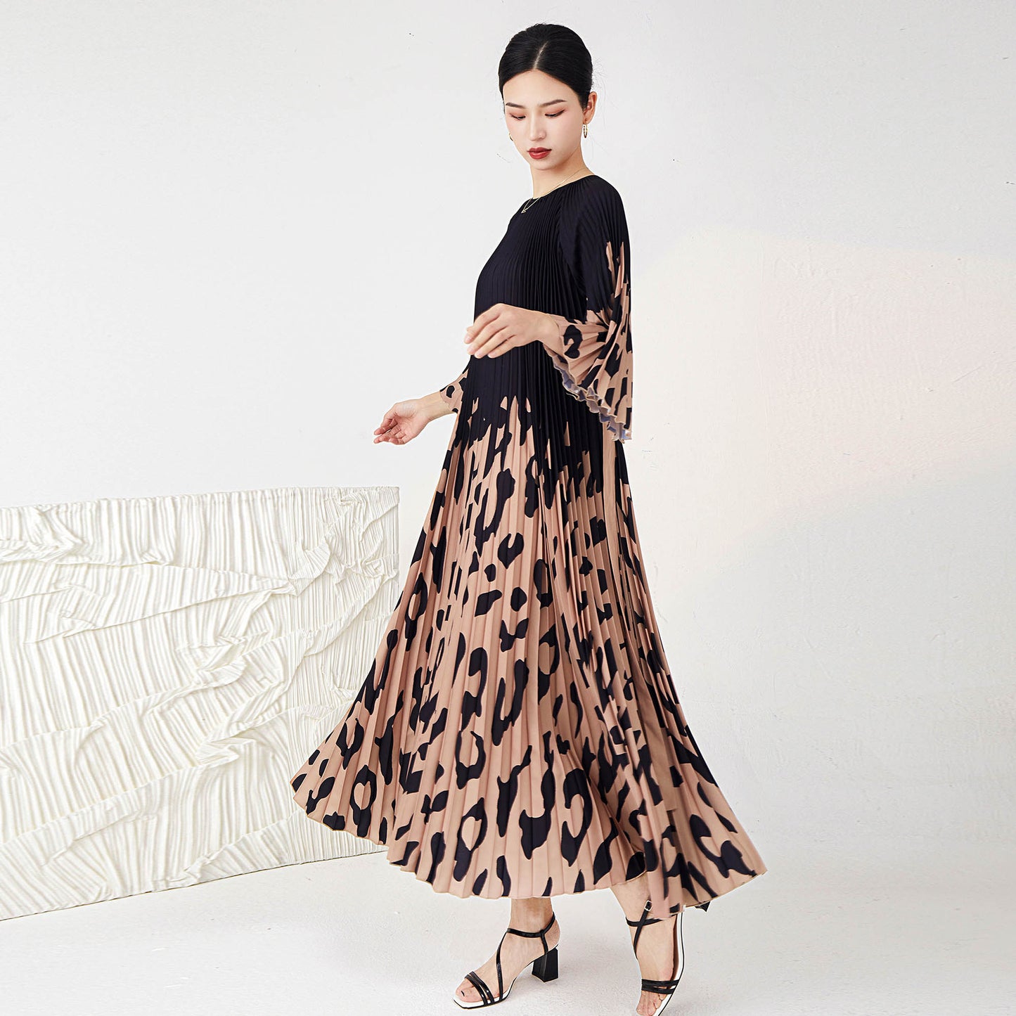 Women's Fashion Leopard Print Pleated Skirt