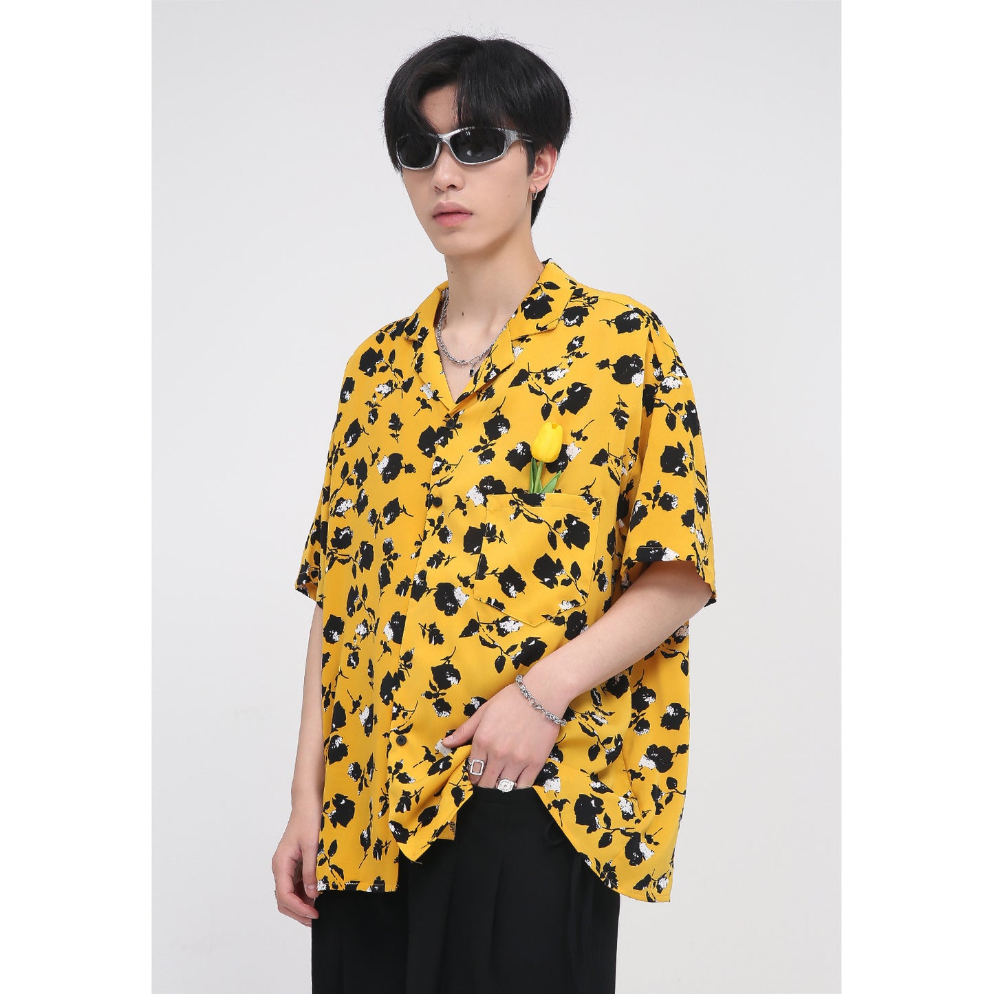 Men's Printed Shirt With Tulip Pockets