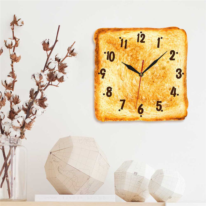 Reloj de pared moderno con pan horneado realista para decoración del hogar