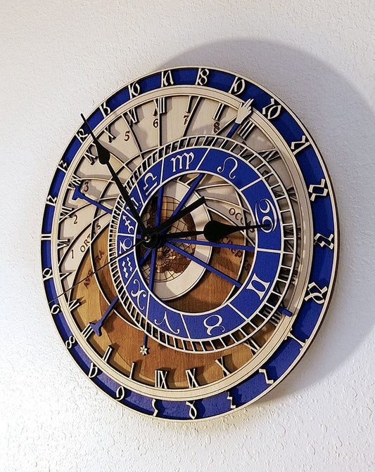 Grande horloge murale avec douze constellations