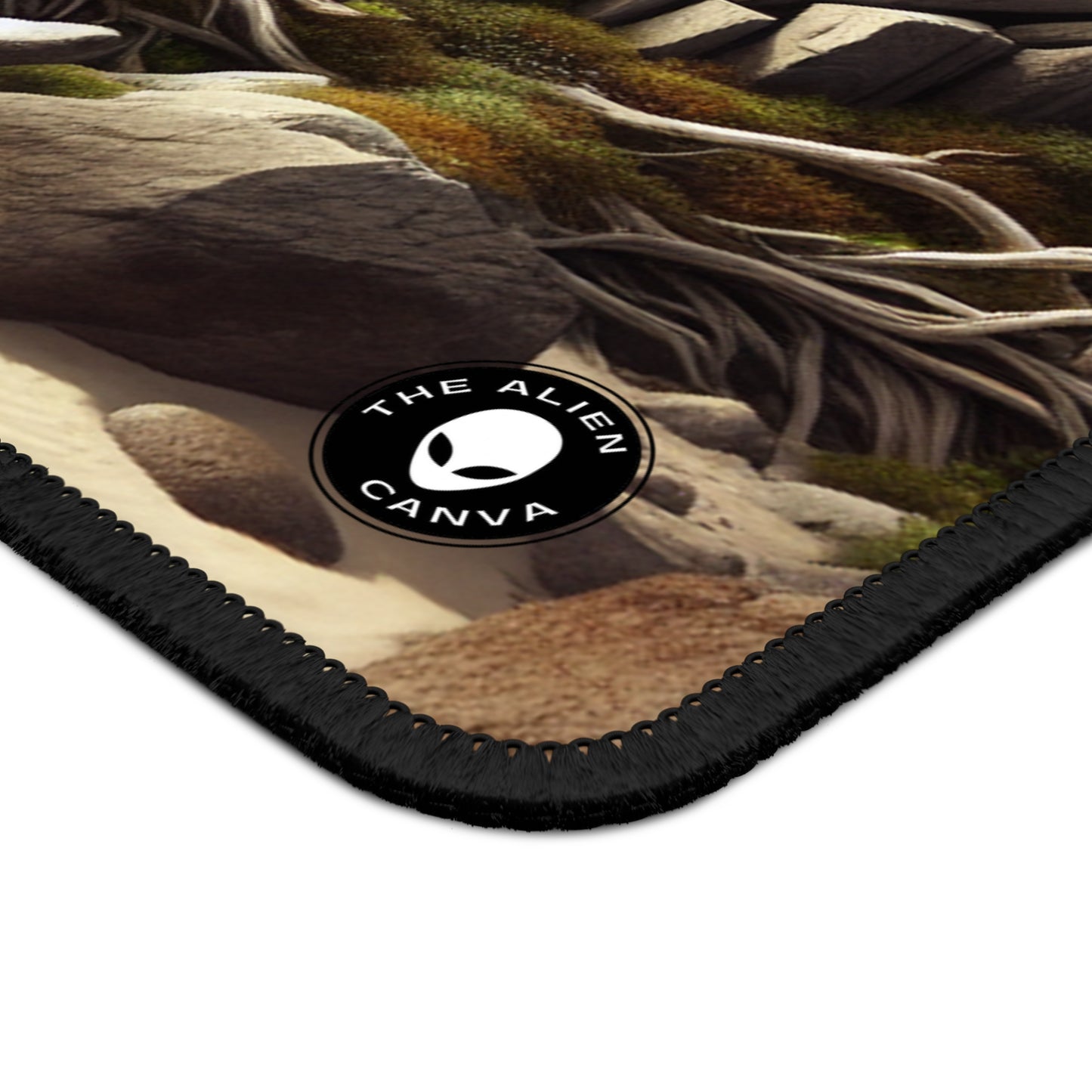 "Spinning Nature's Tapestry : une installation de Land Art à couper le souffle célébrant la beauté complexe des toiles d'araignées" - The Alien Gaming Mouse Pad Land Art