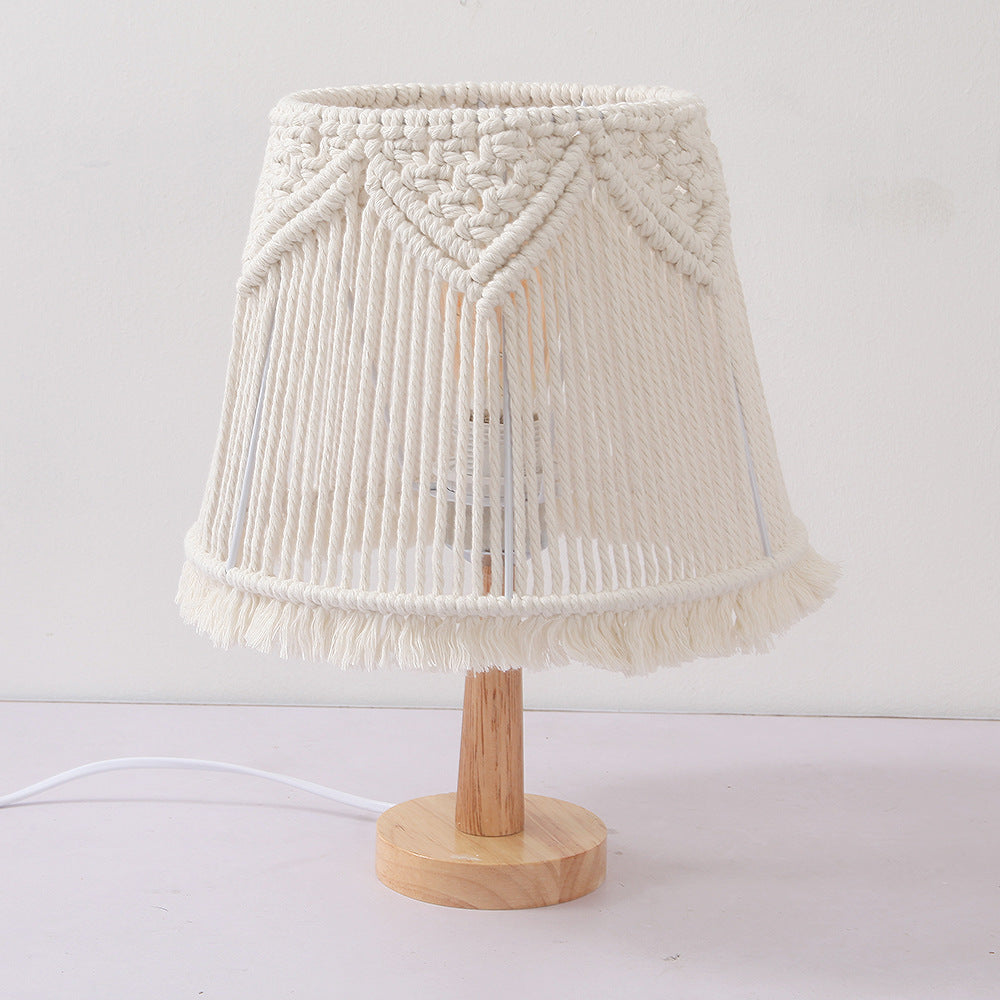 Nordic Style Hand-woven Table Decorative Bedroom Bedside Lamp