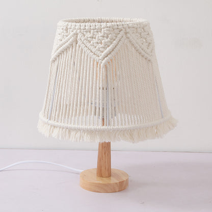 Nordic Style Hand-woven Table Decorative Bedroom Bedside Lamp