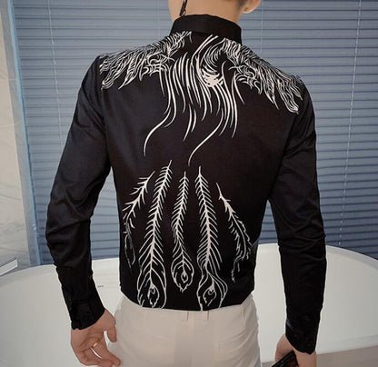 Camisa ajustada de tendencia de manga larga estampada para hombre