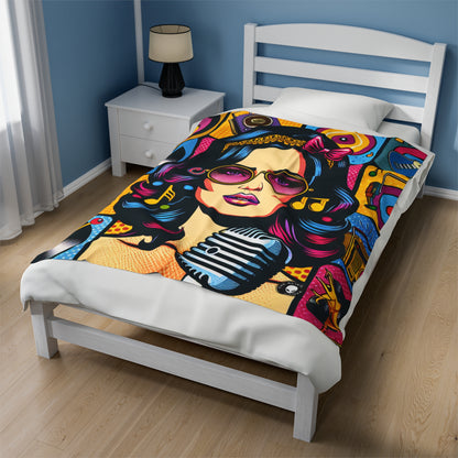 "Celebrando la iconografía pop: un retrato retrospectivo" - The Alien Velveteen Plush Blanket Pop Art