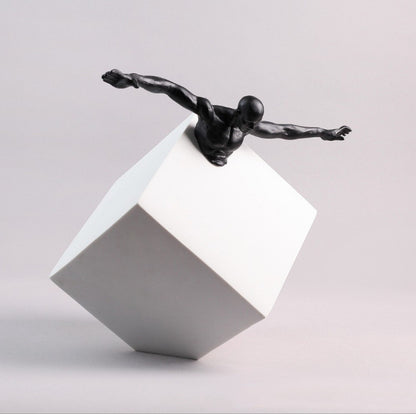 Simple Modern Abstract Athlete Sculpture Ornament