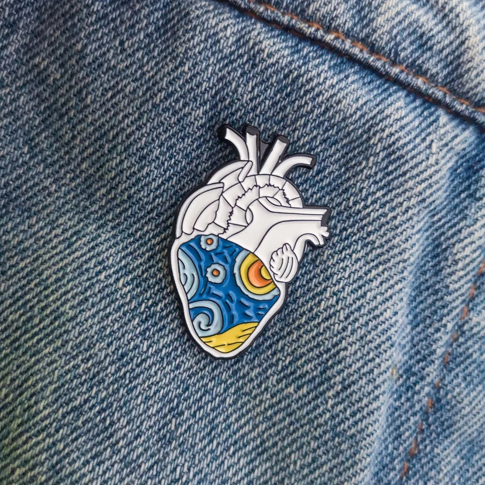 Van Gogh Starry Sky Anatomical Heart Enamel pins Organ Medical Art Artist Brooches Heart Badge Brooches Lapel Pin for men women