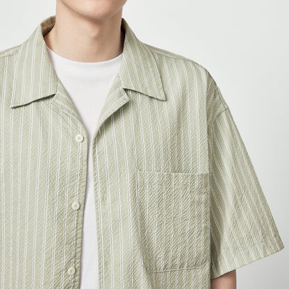 Seersucker Striped Printed Short Sleeve Shirt With Eight-character Collar