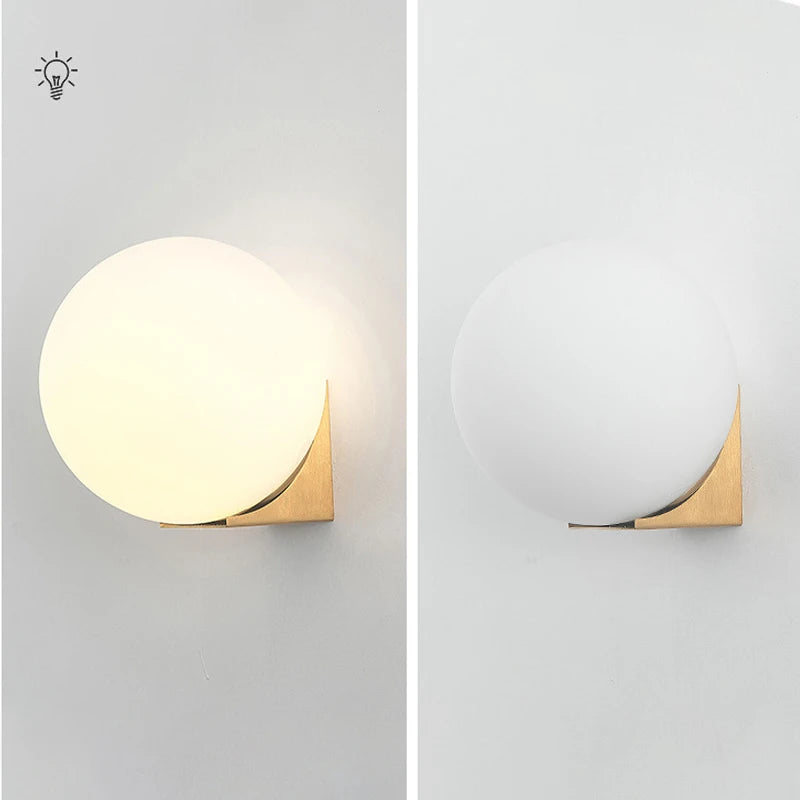 Aplique de pared Led escandinavo, lámpara Interior de latón con pantalla de cristal para sala de estar, dormitorio, iluminación de espejo de pared moderna y creativa