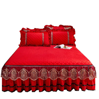 Ropa de cama de Boda de Princesa de terciopelo de cristal rojo, colchas suaves gruesas, falda de cama bordada con encaje, Funda de colchón, fundas de almohada