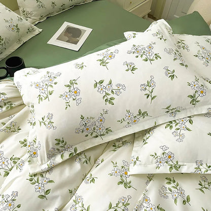 Thickened and trimmed simple four-piece autumn and winter gift three-piece bed sheet and quilt set for student dormitory