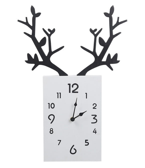 Home Deer Antlers Wooden Art Wall Clock