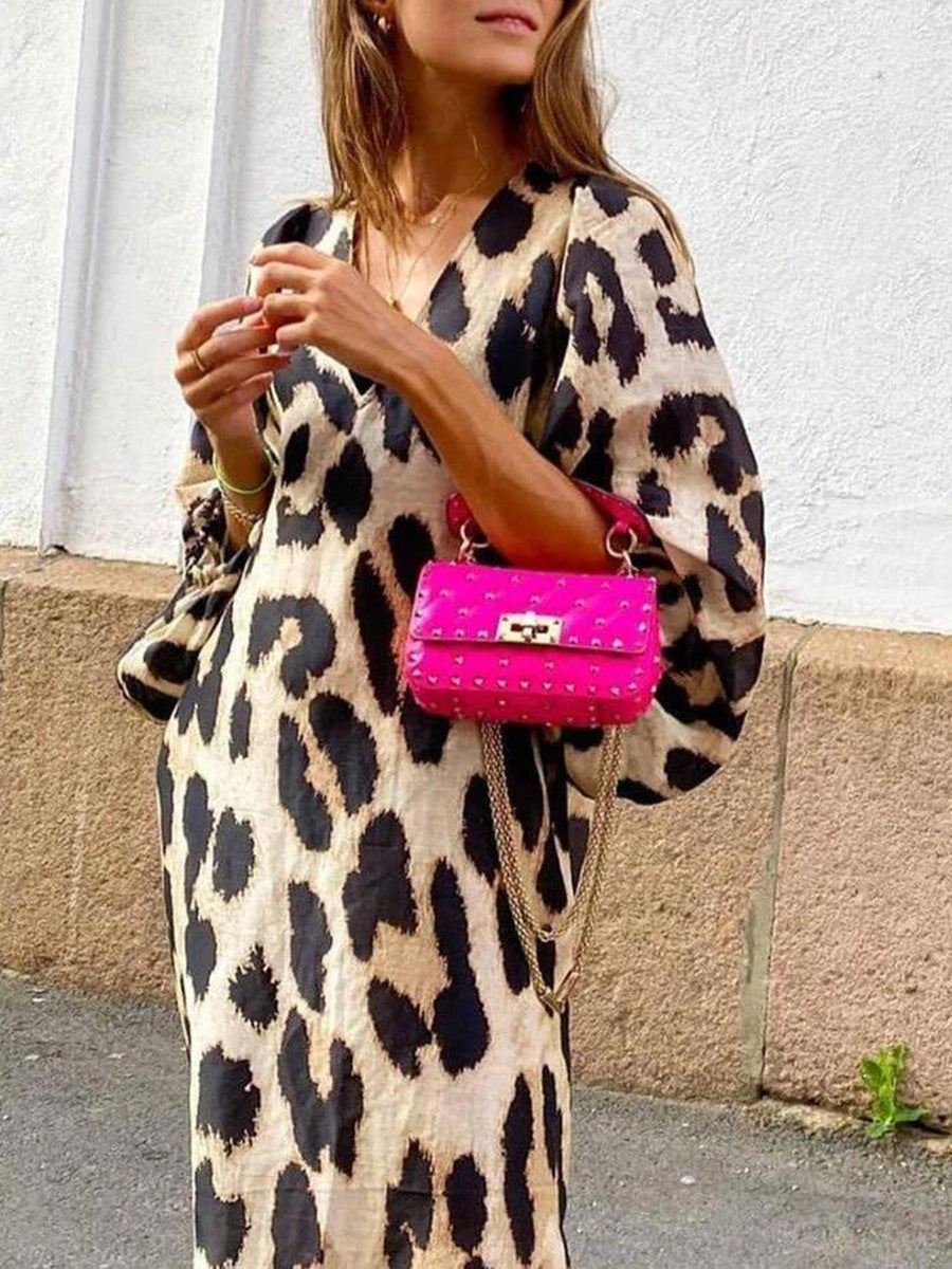 Vestido holgado con manga farol y estampado de leopardo