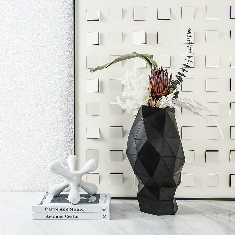 Simple And Modern Resin Abstract Triangle Leather Vase