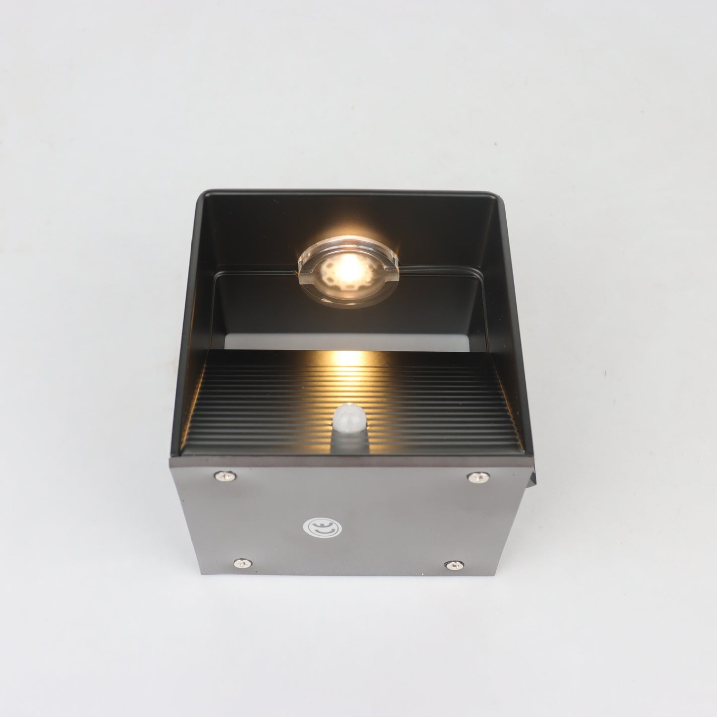 Aluminum Alloy Led Decorative Lamp Modern Simple Design USB Charging Punch-free Bedside Wall Lamp