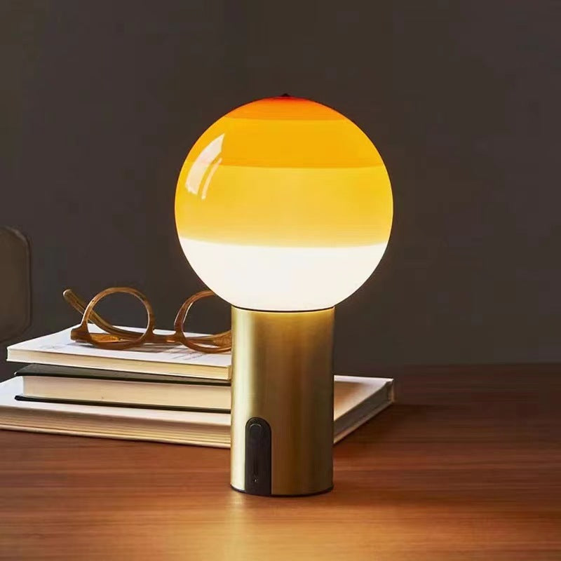 Lampe en verre couleur planète simple personnalisée