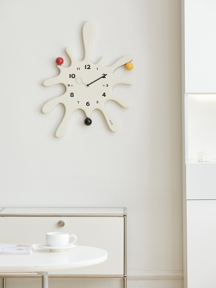 Reloj de pared creativo sin perforaciones de arte simple