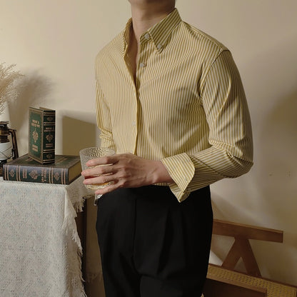 Chemise à rayures café ajustée pour hommes