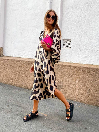 Vestido holgado con manga farol y estampado de leopardo